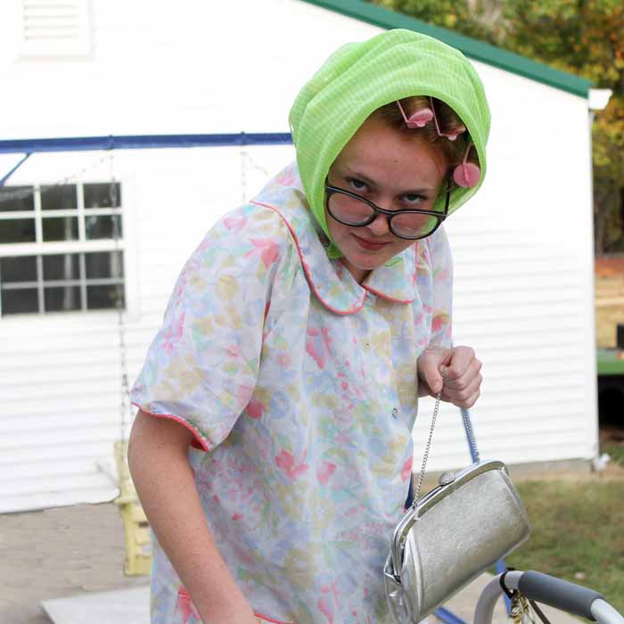 Diy old woman costume